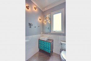 Castro Architecture - Elegant Bathroom